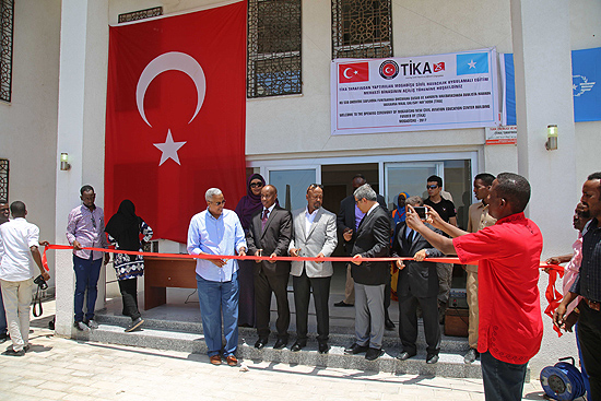 TİKA Somali'de sivil havacılık eğitim merkezi inşa etti