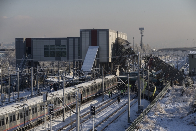 Ankara'da yüksek hızlı tren kazası