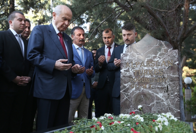 Devlet Bahçeli: Erken seçimi gündeme getirmek doğru değil