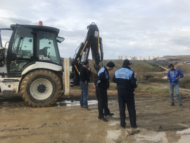 Tuzla'da araziye kimyasal atık gömüldüğü iddiasıyla 5 kişi gözaltına alındı