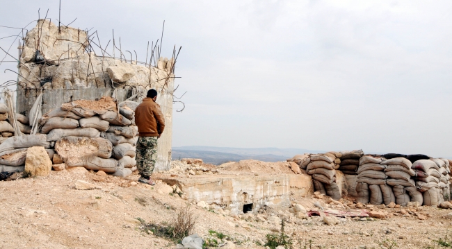 YPG/PKK'lı teröristler her tepeye kule ve tünel inşa etmiş