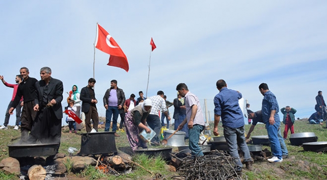 Şanlıurfa'da "şükür duası"