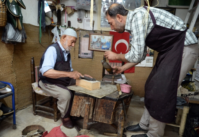 91 yaşındaki Mehmet Özuslu yemeniciliğe ömrünü adadı