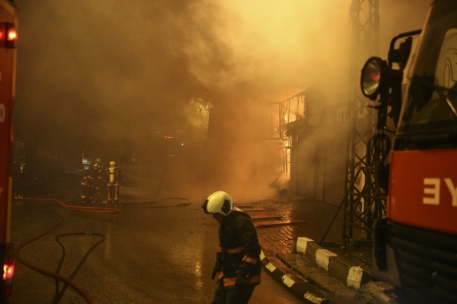 Ankara'da oto sanayi sitesinde yangın