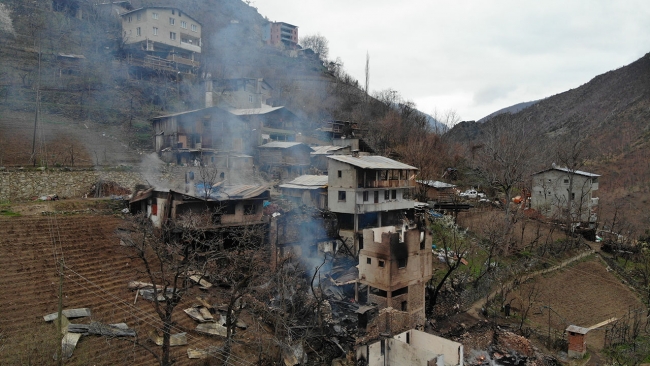 Artvin’de yangının boyutu gün ağarınca ortaya çıktı