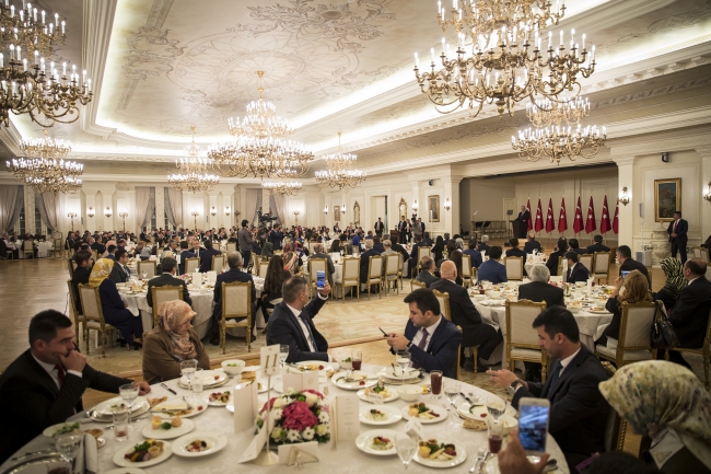 Başbakan Yıldırım, öğretmen atamaları için tarih verdi