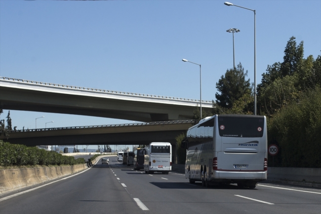 Yunanistan'da karantinaya alınan Türkler yurda dönüyor