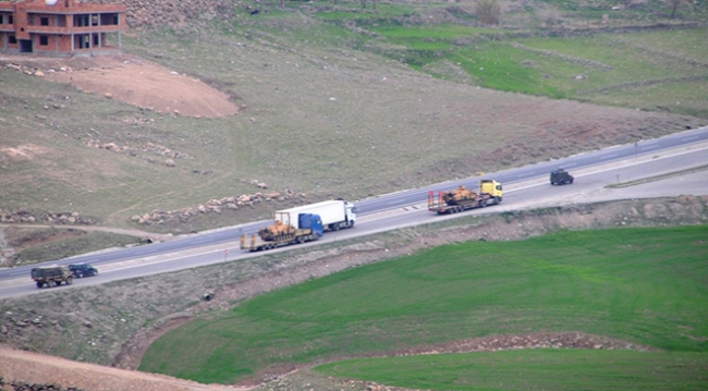 Şırnak'tan sınıra askeri sevkiyat